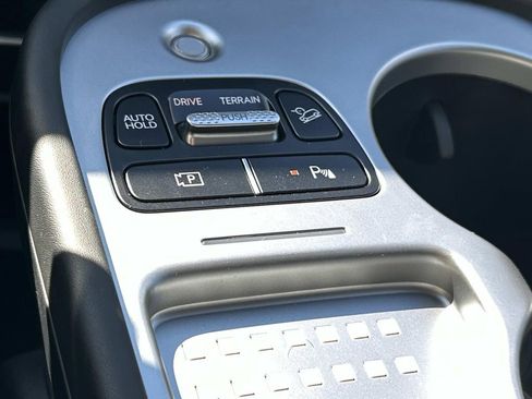 New 2026 Hyundai Ioniq 9 Calligraphy image 37