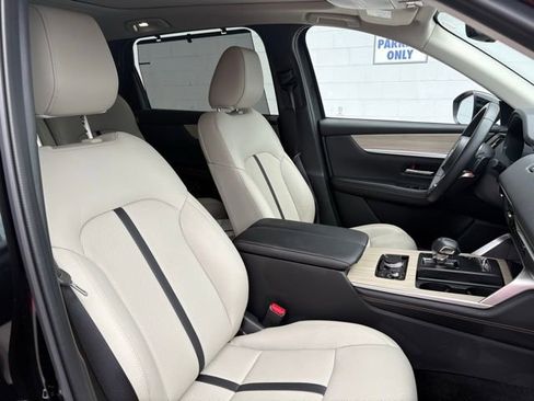 Used 2025 MAZDA CX-90 Plug-In Hybrid w/Premium Sport image 29