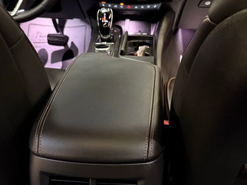 Used 2025 Cadillac CT5 V image 38