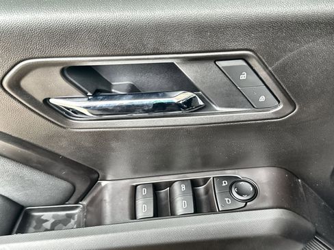 New 2026 GMC Canyon Elevation w/ Convenience Package image 15