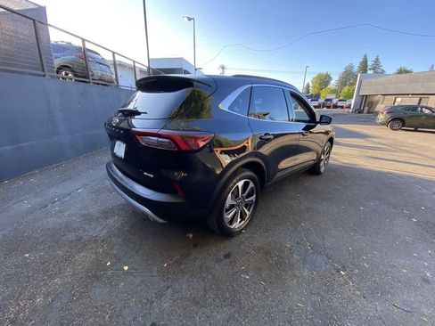 Used 2025 Ford Escape Platinum AWD/4WD image 6