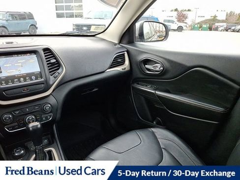 Used 2014 Jeep Cherokee Limited image 18
