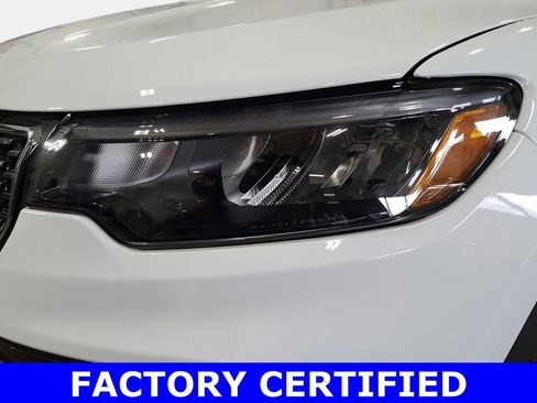 Certified 2025 Jeep Compass Limited AWD/4WD image 29