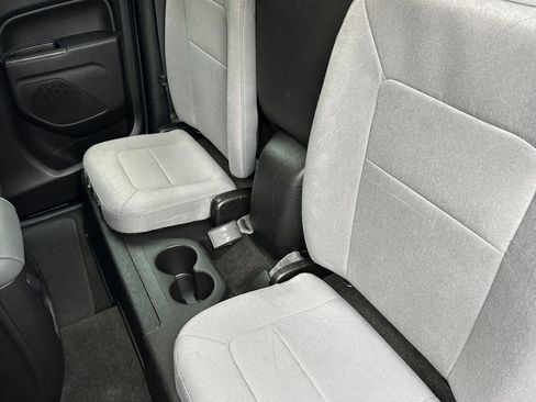Used 2016 Chevrolet Colorado W/T w/ WT Convenience Package RWD image 13
