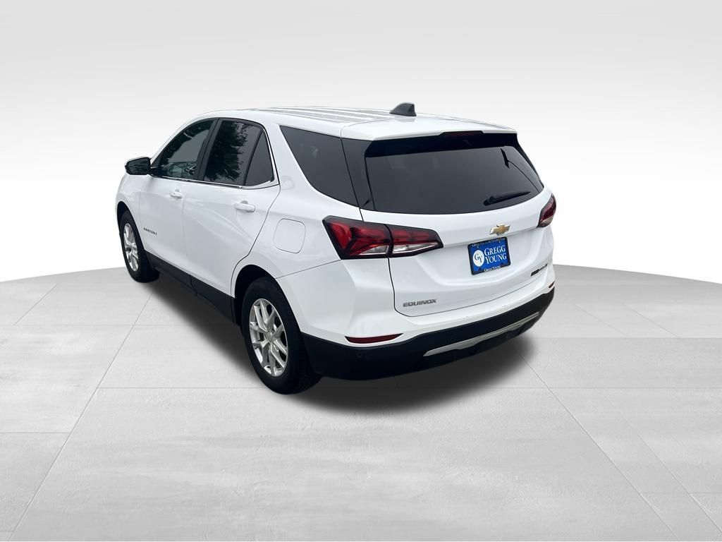 Used 2024 Chevrolet Equinox LT AWD/4WD image 4