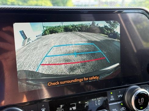Used 2023 Toyota Highlander XSE AWD/4WD image 30