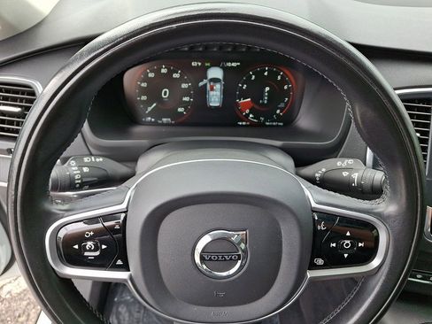 Used 2020 Volvo XC90 T5 Momentum w/ Protection Package Premier AWD/4WD image 22