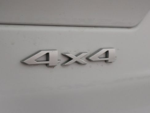 New 2026 Jeep Grand Cherokee Laredo AWD/4WD image 34