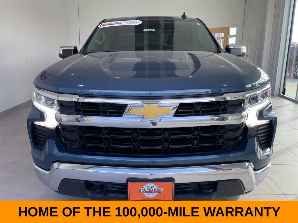 Used 2024 Chevrolet Silverado 1500 LT AWD/4WD image 8