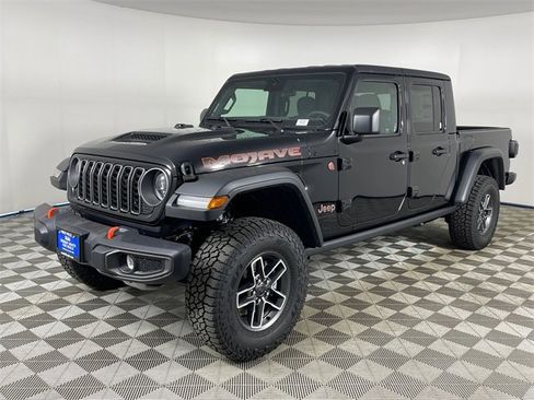 New 2025 Jeep Gladiator Mojave w/ Convenience Group image 1