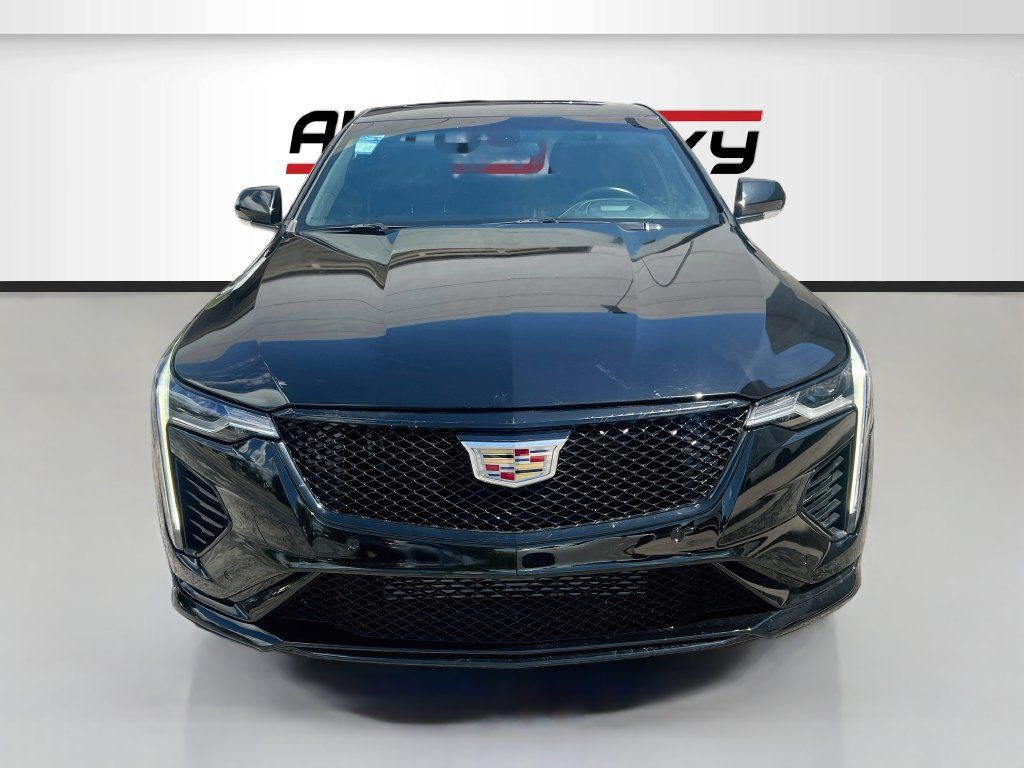 Used 2023 Cadillac CT4 V RWD image 2