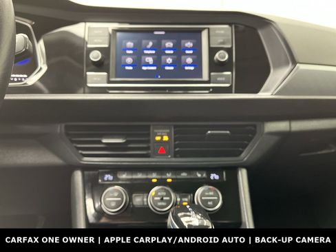 Used 2024 Volkswagen Jetta SE image 14