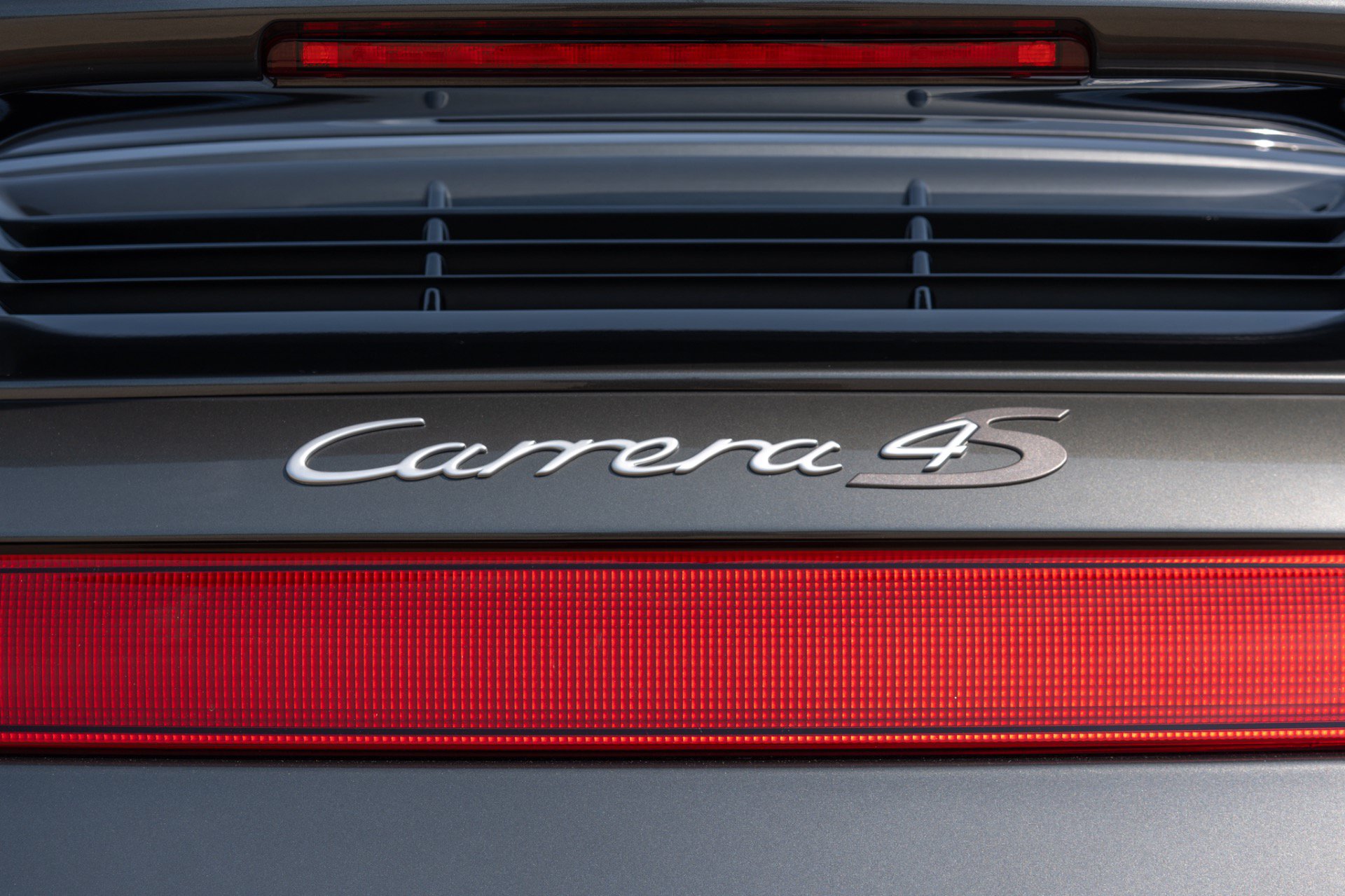 Used 2004 Porsche 911 Carrera 4S AWD/4WD image 26