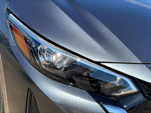 Certified 2025 Nissan Sentra SV w/ All-Weather Package FWD image 19
