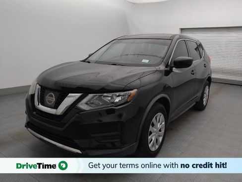 Used 2017 Nissan Rogue S image 1