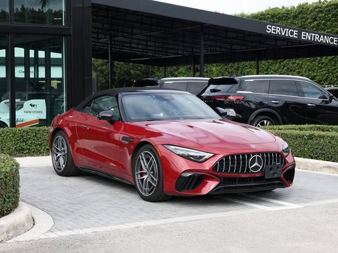 Used 2022 Mercedes-Benz SL 55 AMG 4MATIC w/ AMG Night Package image 3