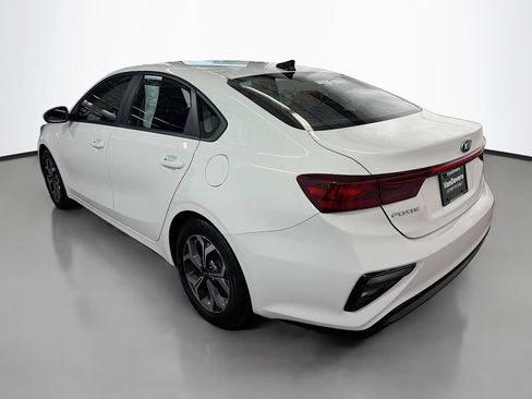 Used 2019 Kia Forte LXS FWD image 7