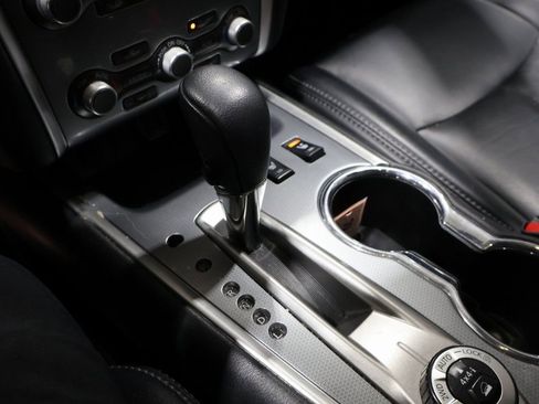 Used 2019 Nissan Pathfinder SL image 32