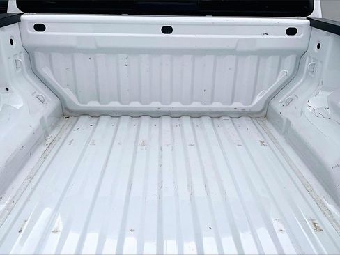 Used 2024 GMC Canyon AT4 image 24