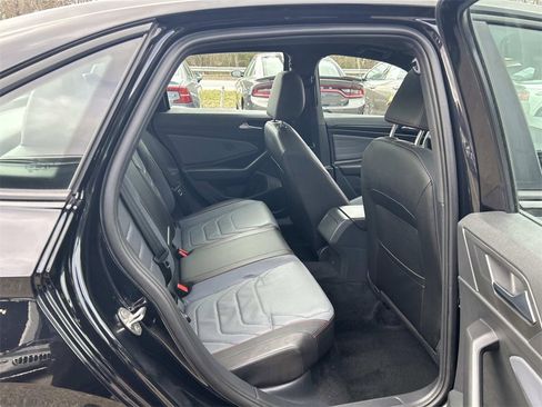 Used 2025 Volkswagen Jetta GLI Autobahn image 15