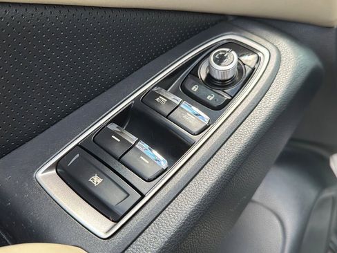 Used 2019 Subaru Ascent Limited AWD/4WD image 20