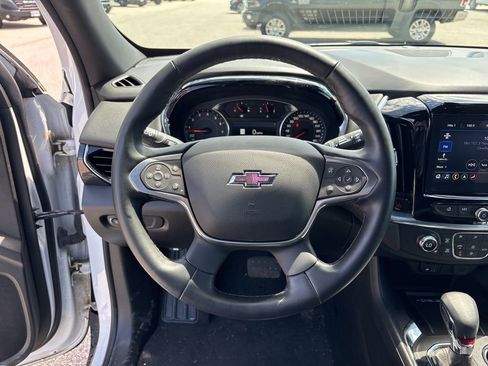 Used 2023 Chevrolet Traverse RS AWD/4WD image 37