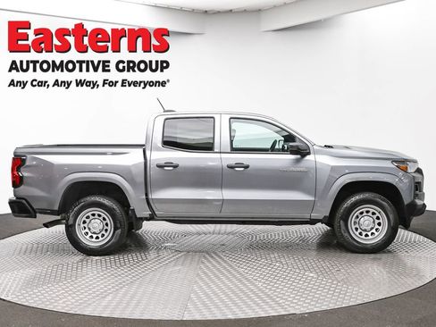 Used 2024 Chevrolet Colorado W/T RWD image 4