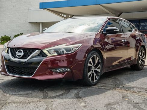 Used 2018 Nissan Maxima 3.5 SL w/ Interior Lighting Package FWD image 3