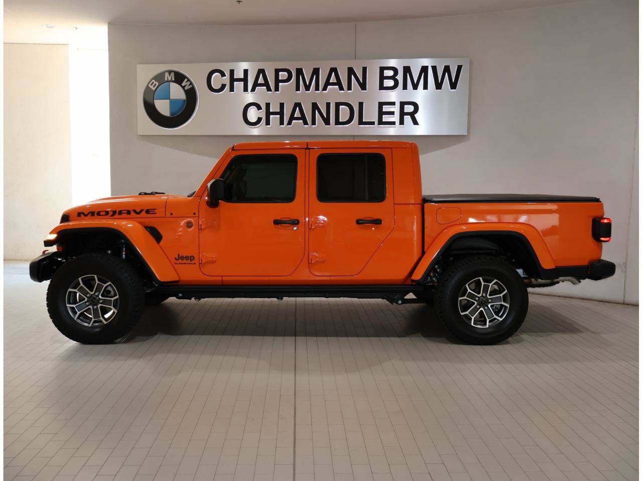 Used 2025 Jeep Gladiator Mojave w/ Safety Group AWD/4WD image 3