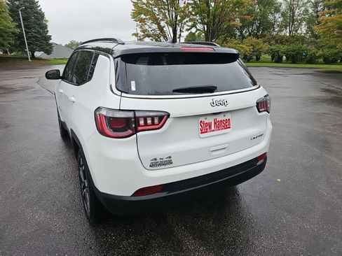 Used 2022 Jeep Compass Limited AWD/4WD image 3