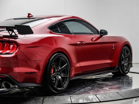 Used 2020 Ford Mustang Shelby GT500 w/ Carbon Fiber Track Pack RWD image 24