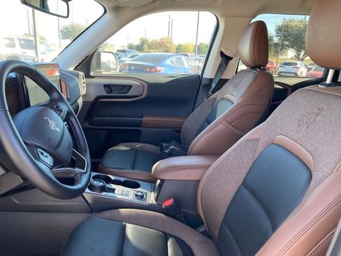 Used 2025 Ford Bronco Sport Outer Banks image 9