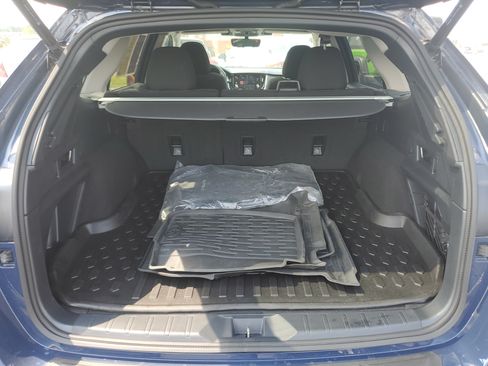 Certified 2024 Subaru Outback Premium AWD/4WD image 9