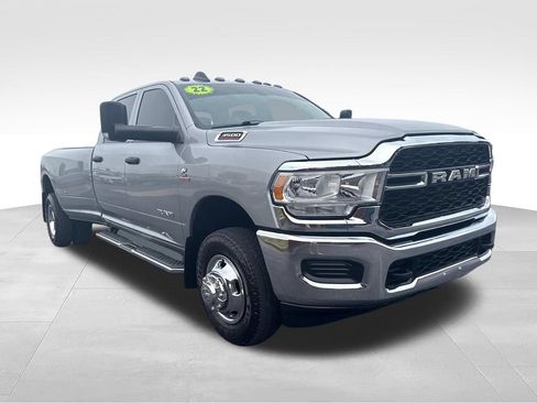Used 2022 RAM 3500 Tradesman w/ Chrome Appearance Group AWD/4WD image 18