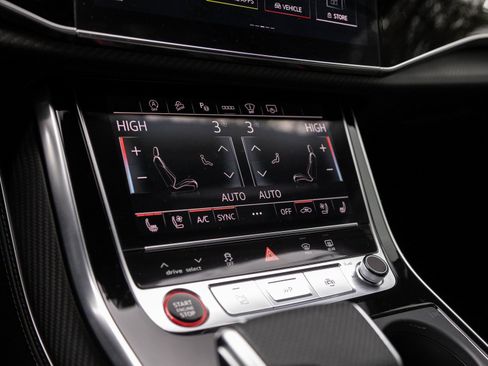 Used 2025 Audi RS Q8 performance image 25