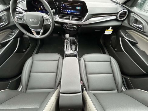 New 2026 Chevrolet Trax ACTIV w/ Sunroof Package image 13