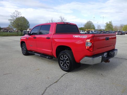 Used 2015 Toyota Tundra SR5 w/ TRD Off Road Package AWD/4WD image 5