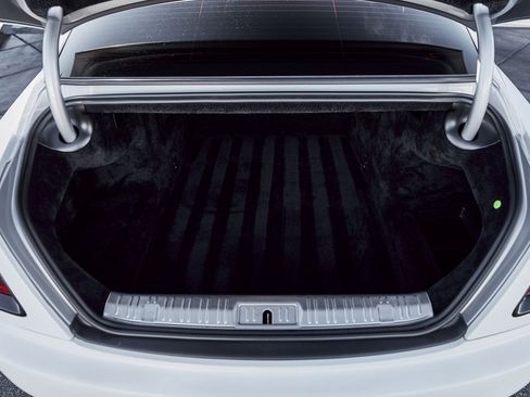 Used 2019 Rolls-Royce Wraith image 19