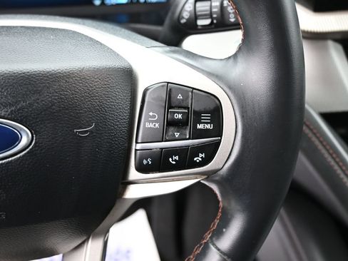 Used 2025 Ford Explorer Active RWD image 23