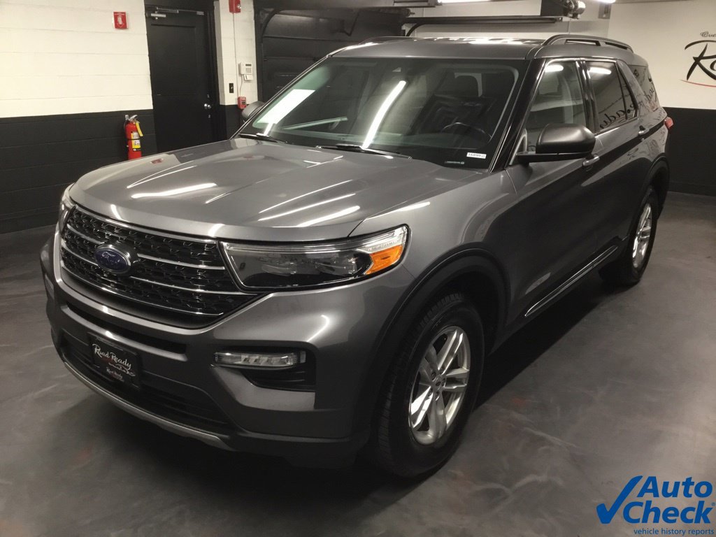 Used 2022 Ford Explorer XLT w/ Equipment Group 202A AWD/4WD image 6