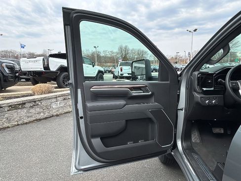 New 2026 GMC Sierra 2500 SLE w/ SLE Value Package; image 26