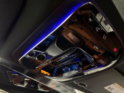 Used 2025 Mercedes-Benz C 300 4MATIC Sedan image 36