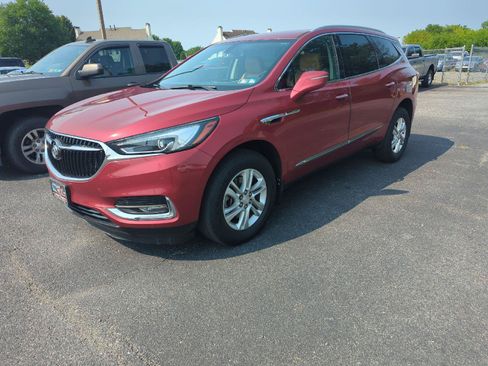 Used 2019 Buick Enclave Essence AWD/4WD image 3