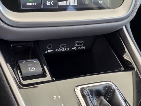 New 2025 Subaru Outback Premium image 19