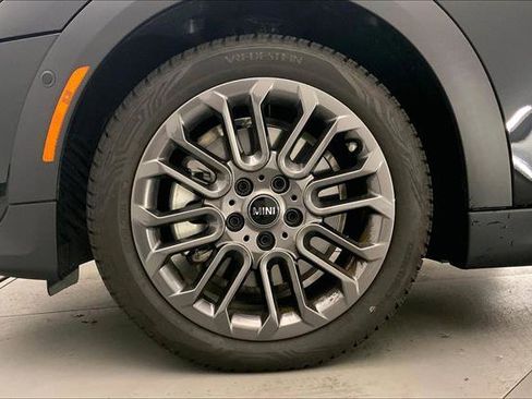 Used 2025 MINI Cooper S image 8