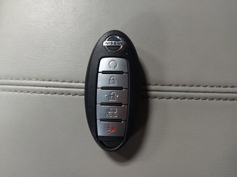 Used 2022 Nissan Altima 2.5 SV w/ SV Premium Package image 32