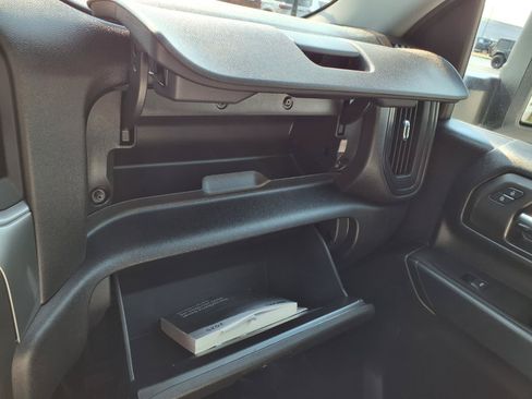 Used 2025 GMC Sierra 2500 Pro w/ 1SA Pro Safety Plus Package AWD/4WD image 17