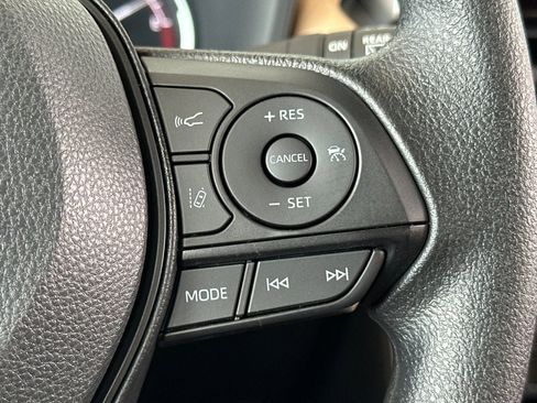 New 2025 Toyota RAV4 XLE image 29