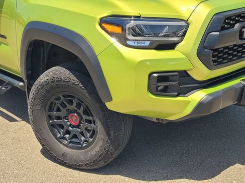 Used 2022 Toyota Tacoma TRD Pro AWD/4WD image 9