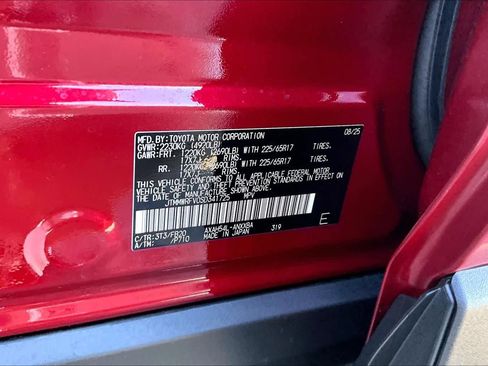 Used 2025 Toyota RAV4 LE image 28